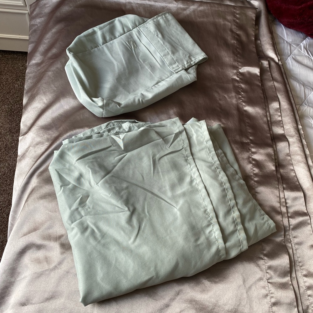 Soft Green flat sheet full size